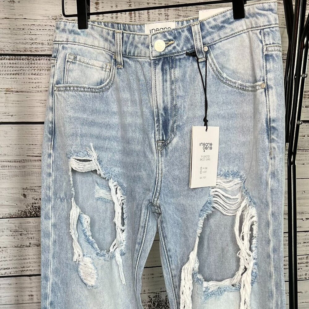 Distressed Boyfriend Jean